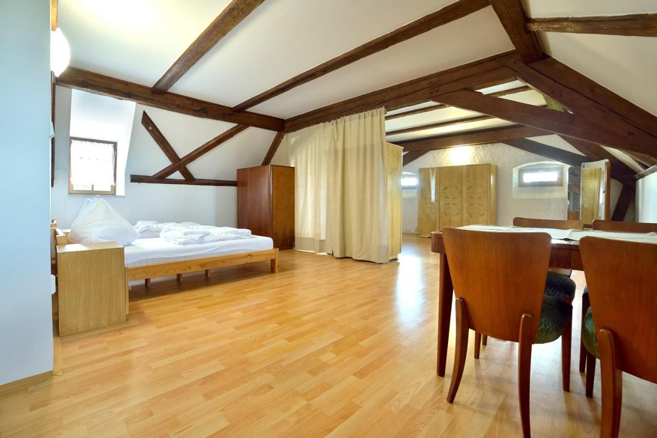 Pivovarsky Dvur Lipan Tyn nad Vltavou Ngoại thất bức ảnh