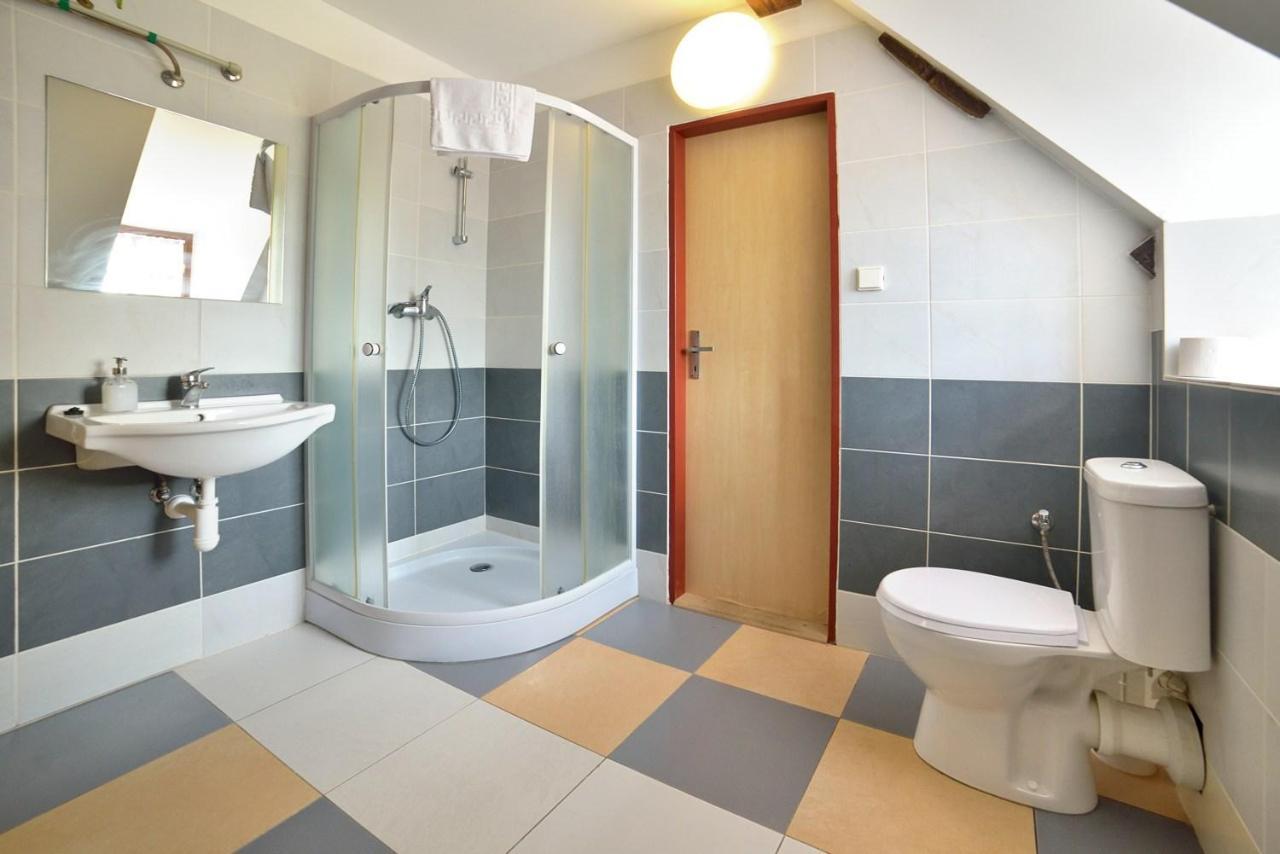Pivovarsky Dvur Lipan Tyn nad Vltavou Ngoại thất bức ảnh